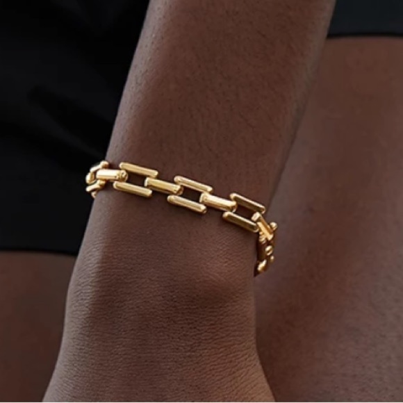 New 18k gold plated square cuban link chain bracelet - Picture 10 of 12